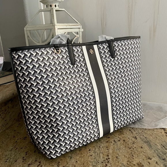 Née Tory Burch large tote 🖤last one - Picture 2 of 6